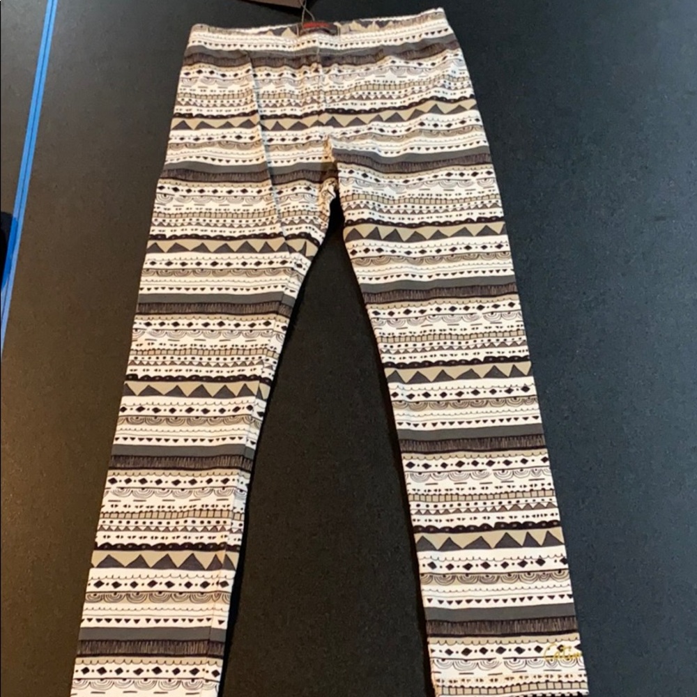 Catimini geometric leggings 6